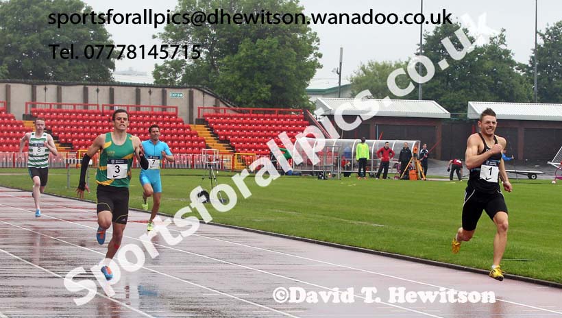 No. Daniel Putnam (BB) wins the 400 metres from Gregor Loudon (Glasgow City), British National League, Division 1, Gateshead. Photo: David T. Hewitson/Sports for All Pics